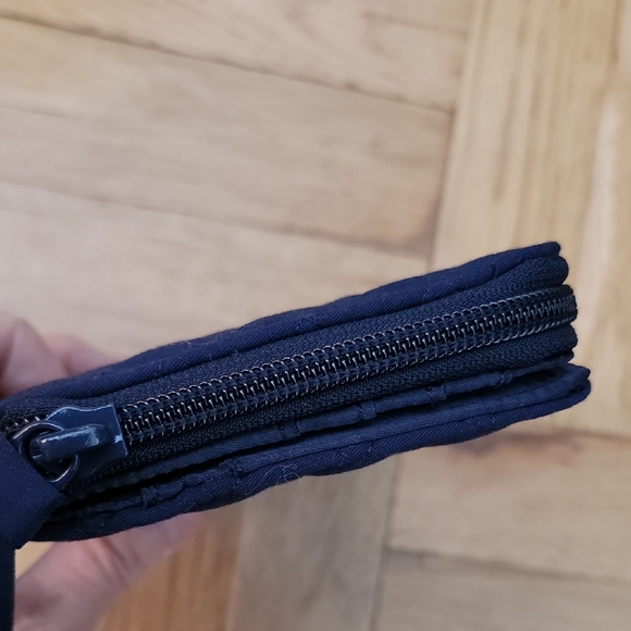 VERA BRADLEY/TURNLOCK WALLET/NAVY - Picture 7 of 11